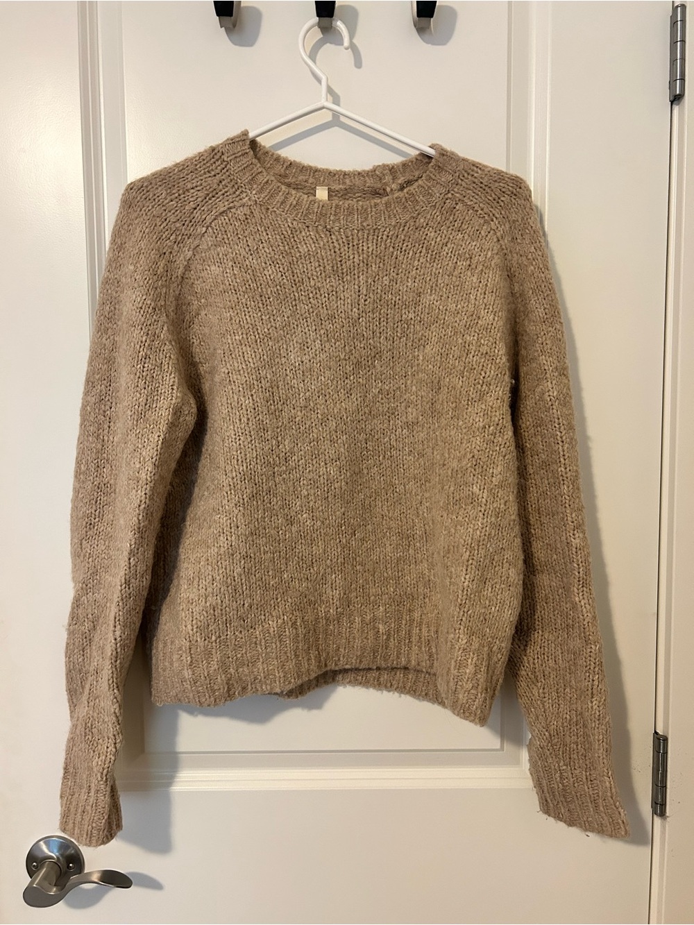 Aritzia Babaton Knit Sweater - small